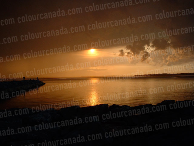 Golden Sunset on the Water | Cheap Stock Photo