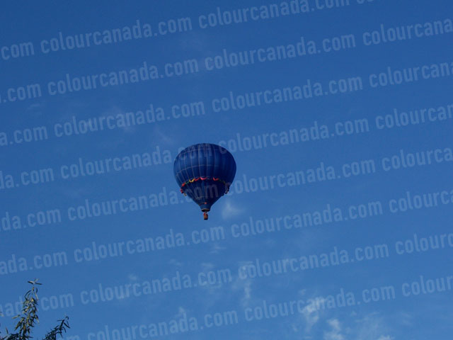 Hot Air Balloon (blue) | Cheap Stock Photo
